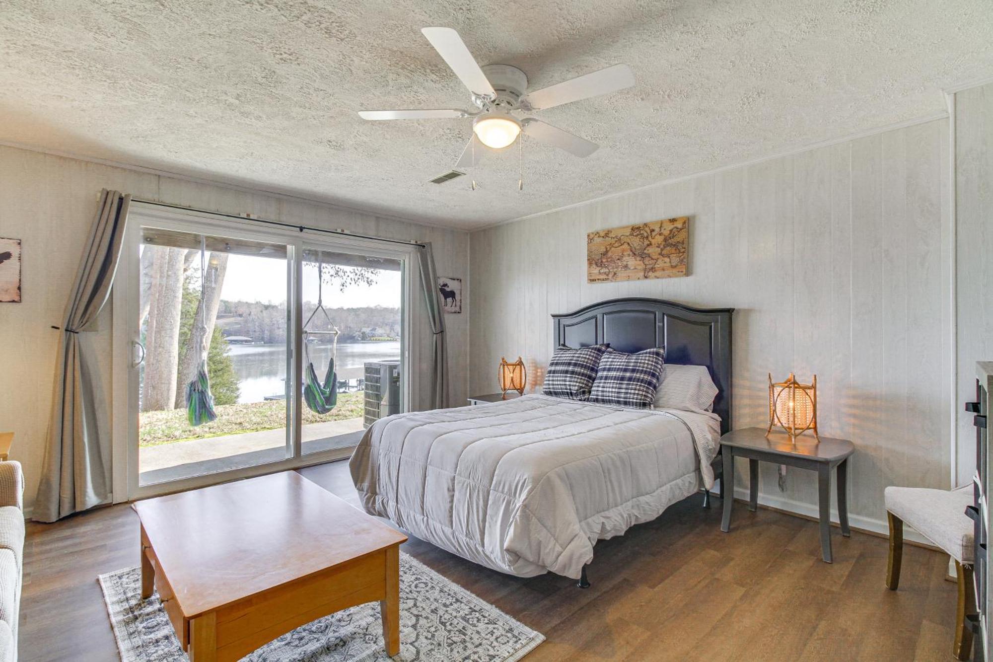 Lakefront Moneta Home With Community Boat Dock! Exterior foto