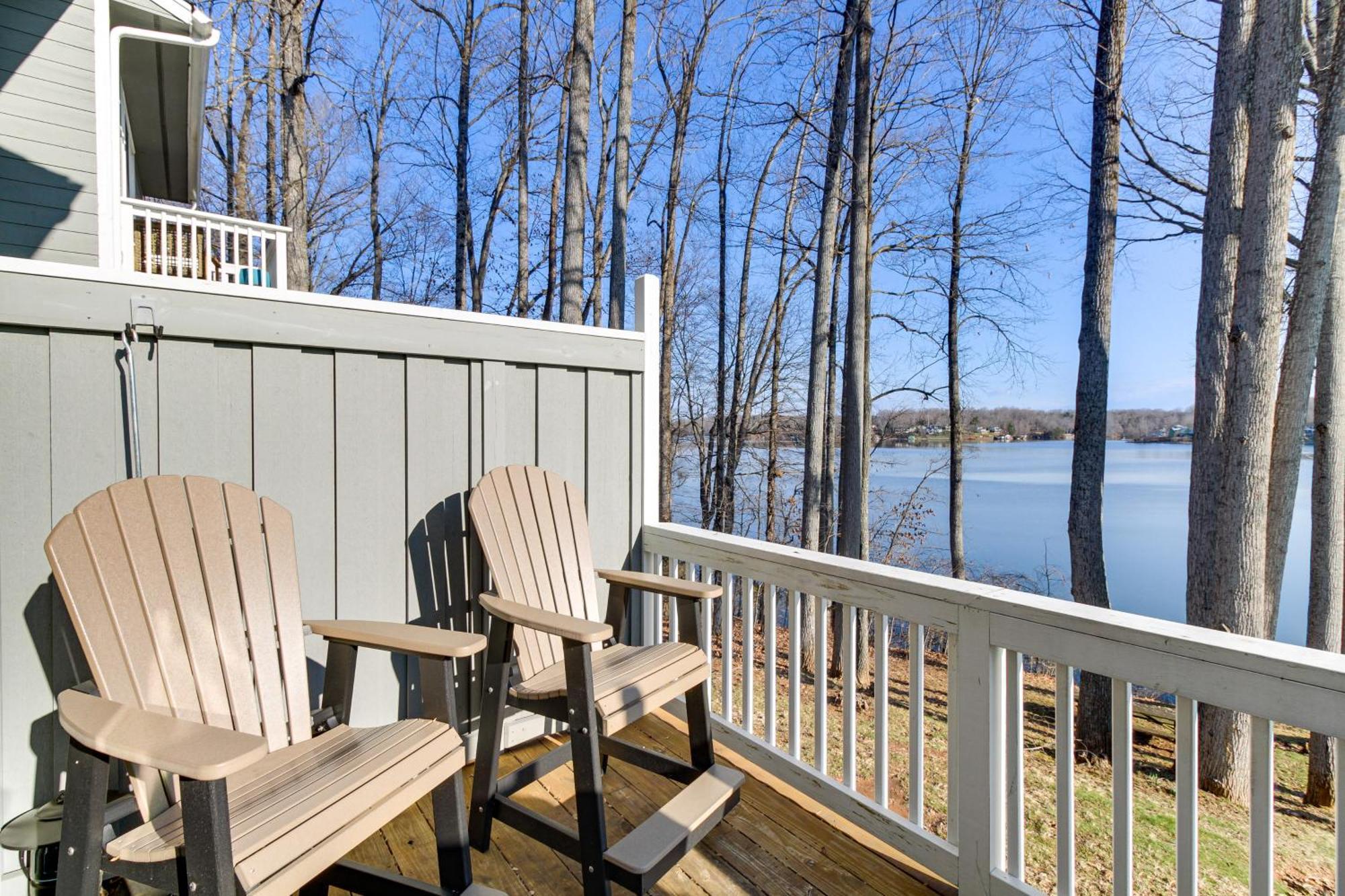 Lakefront Moneta Home With Community Boat Dock! Exterior foto